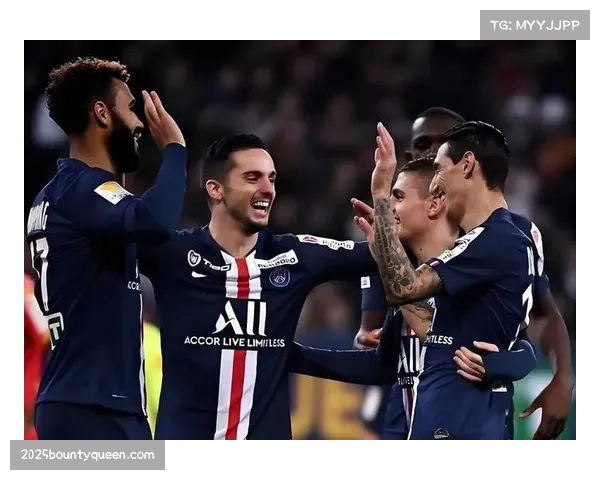 巴黎圣日耳曼总比分5-4险胜摩纳哥晋级，杜埃替补造三球导演逆转