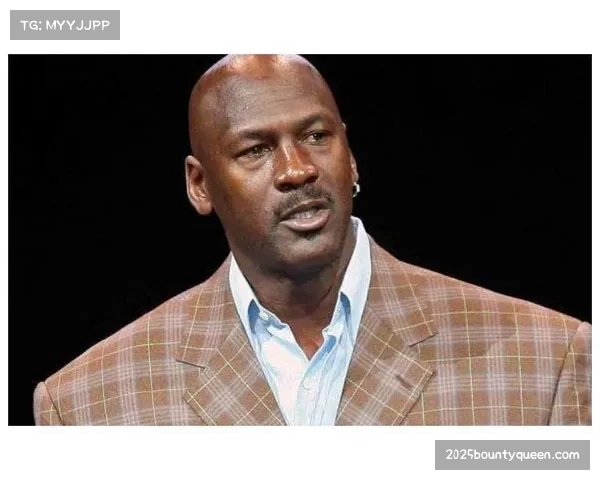 特写镜头:尼斯队长丹特在球队大比分落后时仍不断鼓励年轻队友